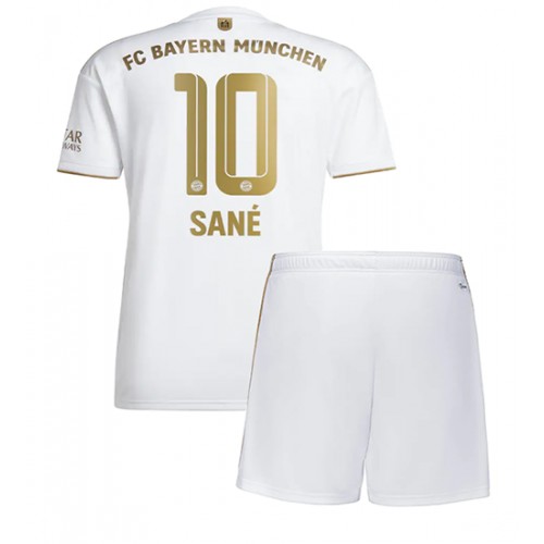 Bayern Munich Leroy Sane #10 Bortedraktsett Barn 2022-23 Kortermet (+ Korte bukser) Bayern Munich Leroy Sane #10 Bortedraktsett Barn 2022-23 Kortermet (+ Korte bukser)